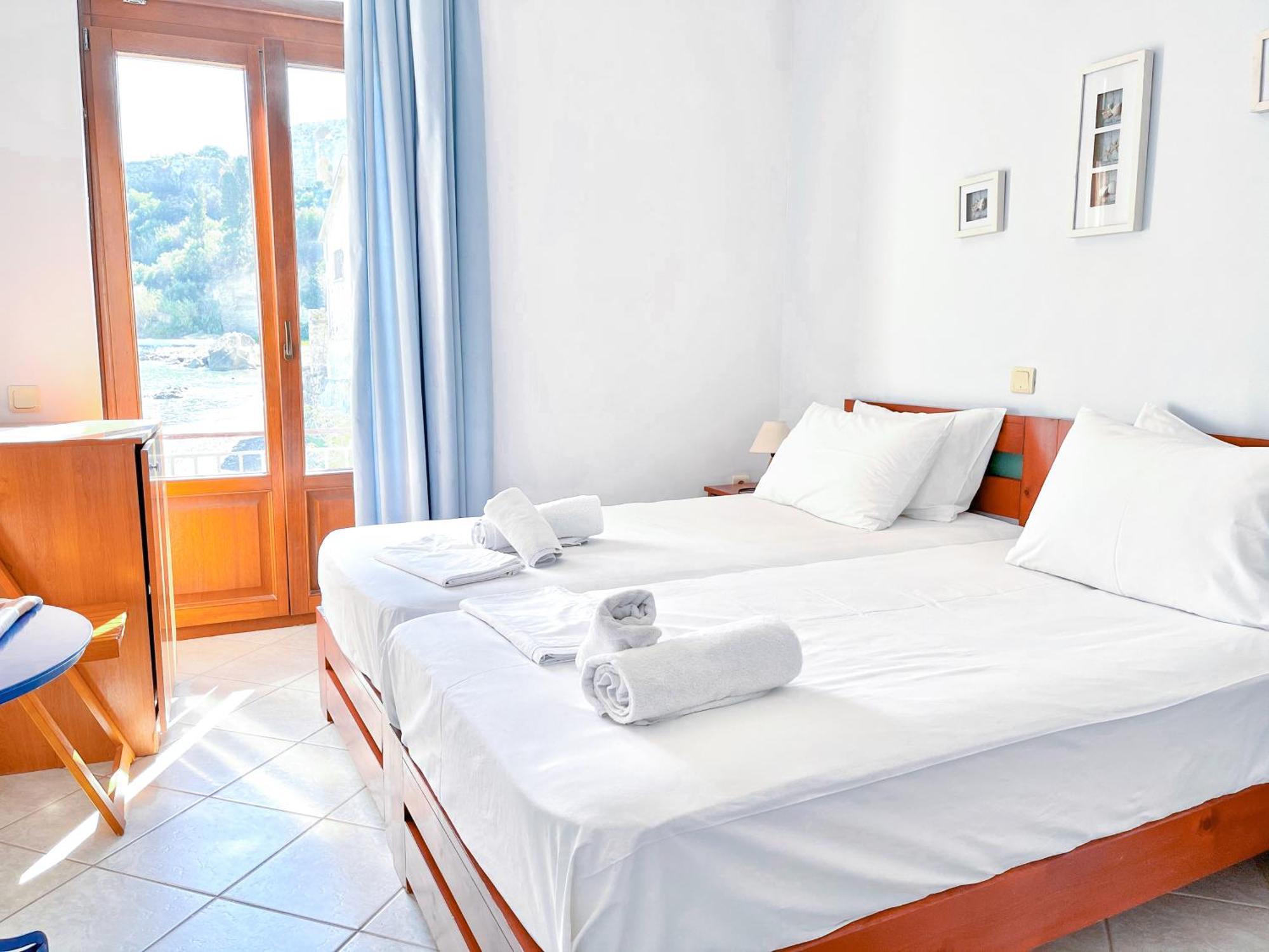 Xenios Zeus Rooms Короні Екстер'єр фото