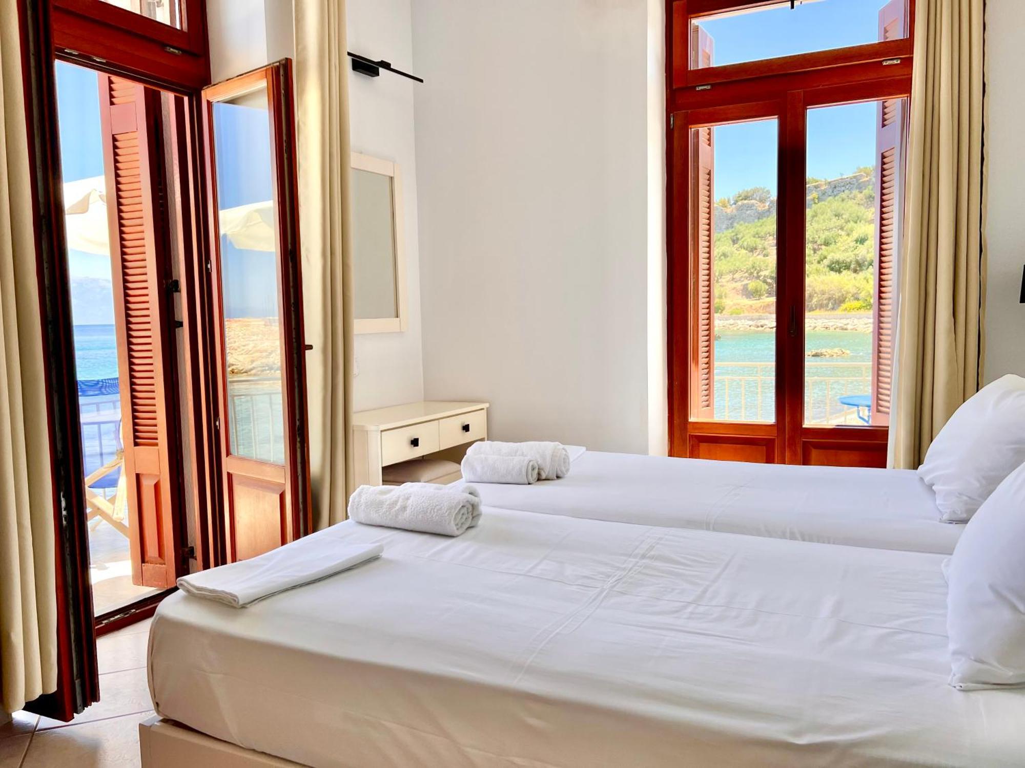 Xenios Zeus Rooms Короні Екстер'єр фото